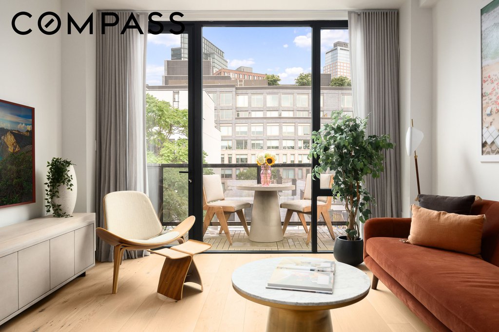 83 Eagle Street, Unit PH