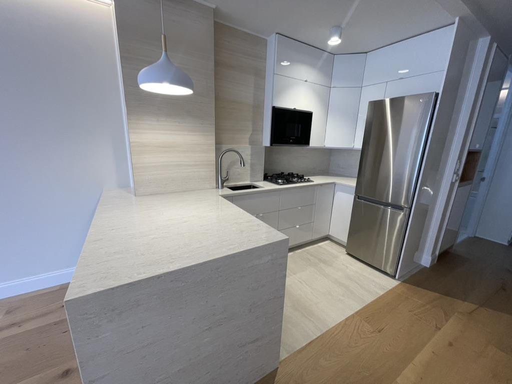 350 West 50th Street, Unit 27A photo 4