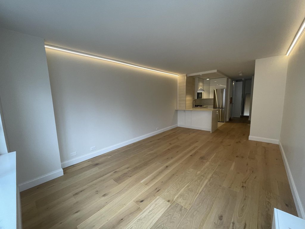 350 West 50th Street, Unit 27A photo 6