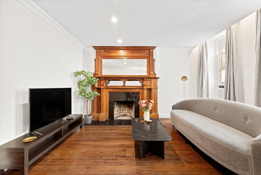 28 West 96th Street, Unit 9 photo 3