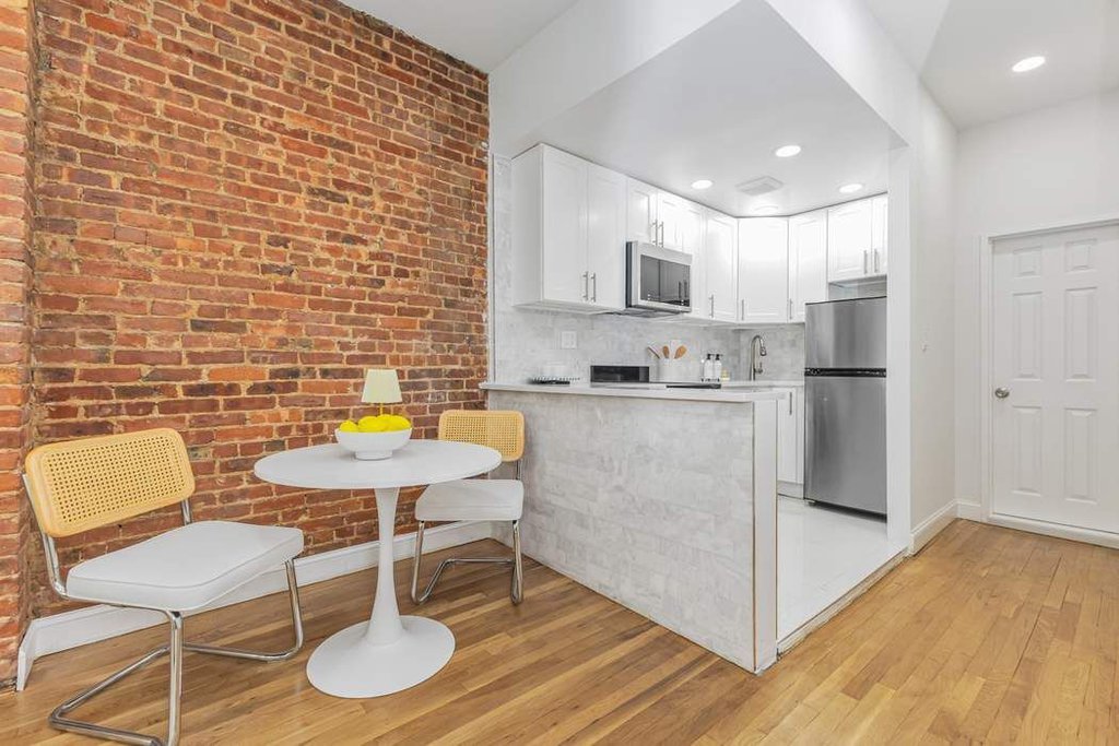 407 East 87th Street, Unit 2A photo 4