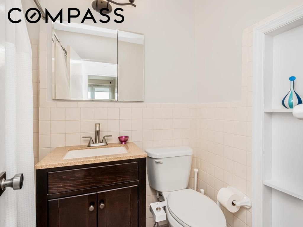 5800 Arlington Avenue, Unit 19O photo 9