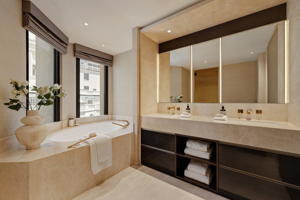 685 Fifth Avenue, Unit 22B photo 4