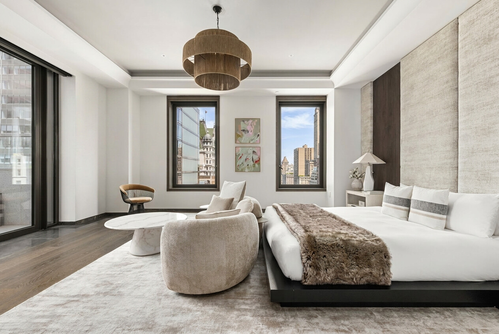 730 Fifth Avenue, Unit 18B photo 6