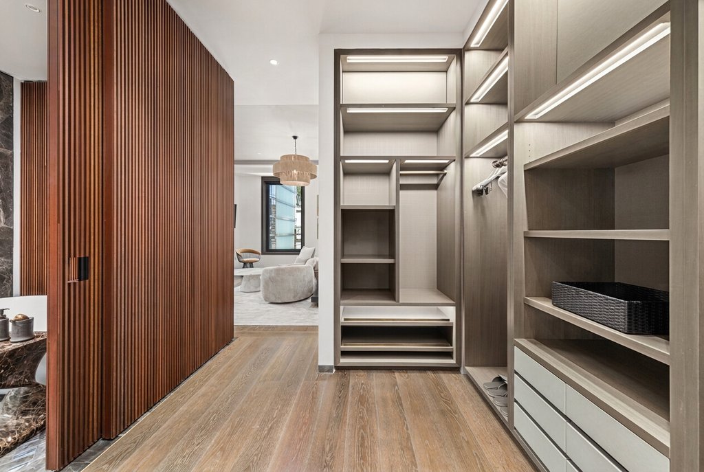 730 Fifth Avenue, Unit 18B photo 9