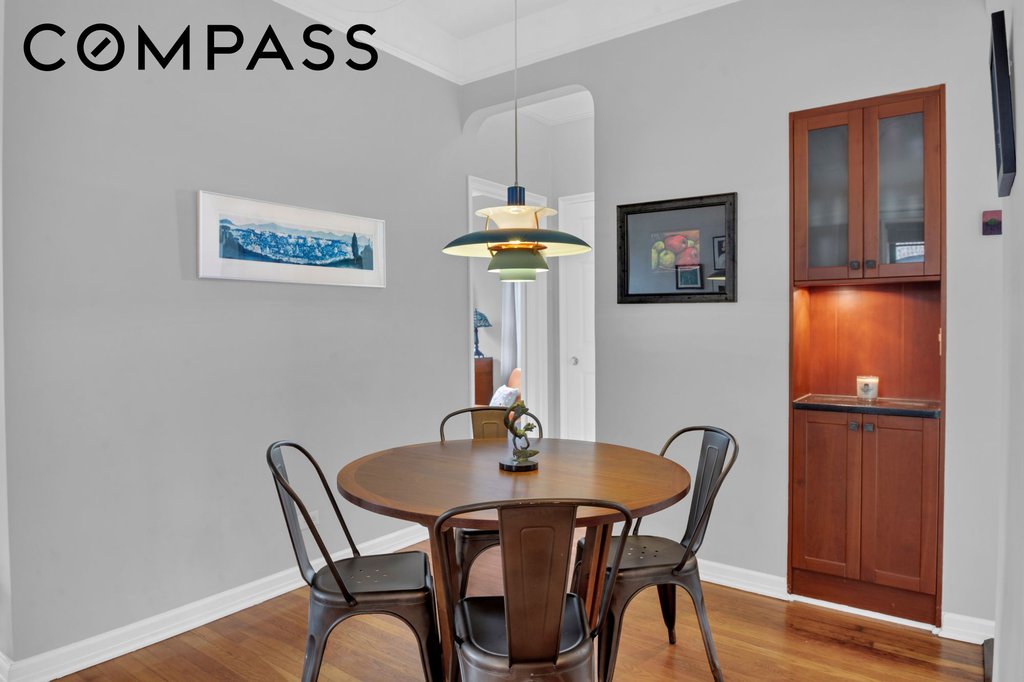 265 Riverside Drive, Unit 10G photo 4