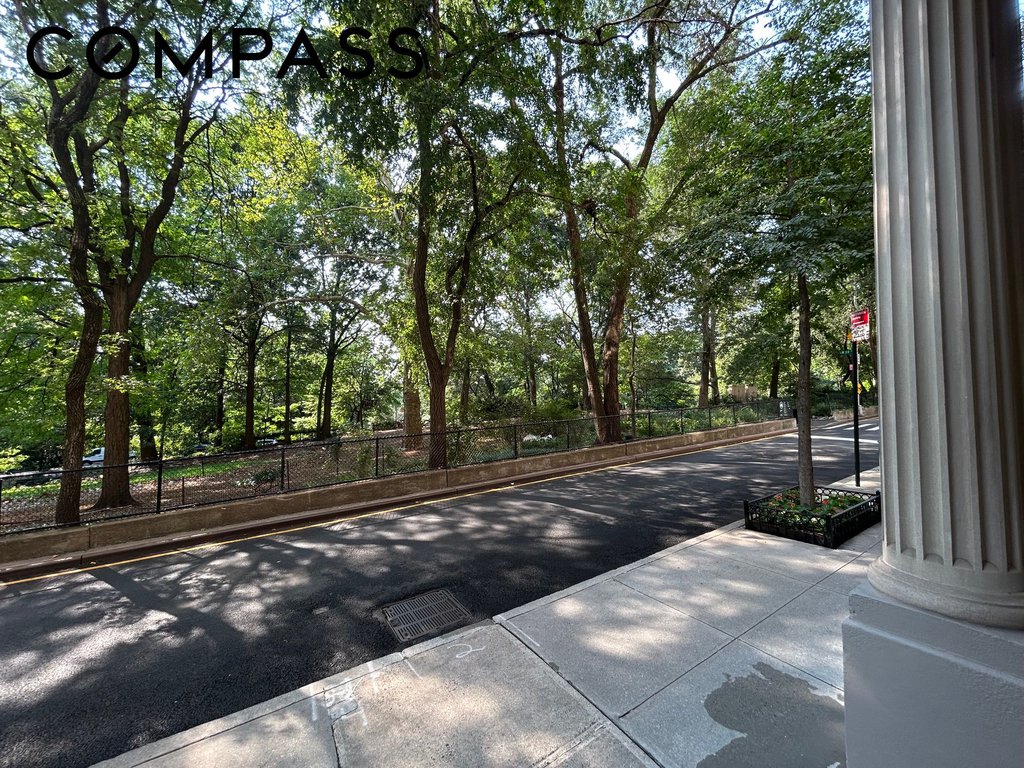 265 Riverside Drive, Unit 10G photo 24