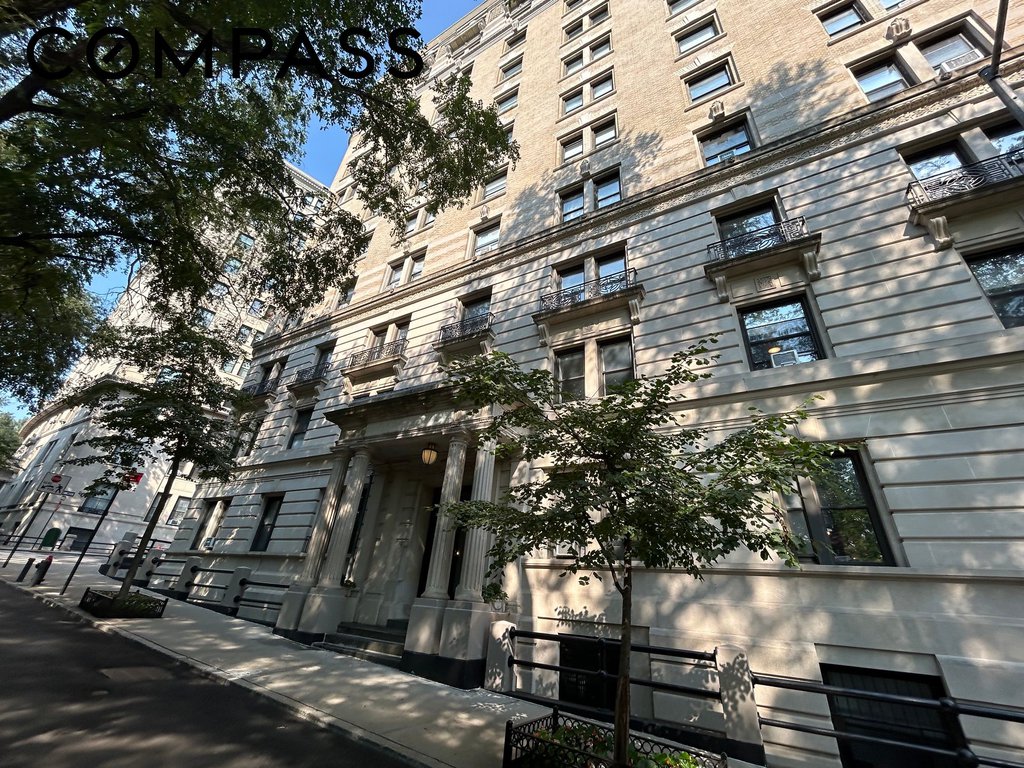 265 Riverside Drive, Unit 10G photo 25
