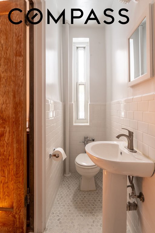 30 Bogardus Place, Unit 2C photo 8
