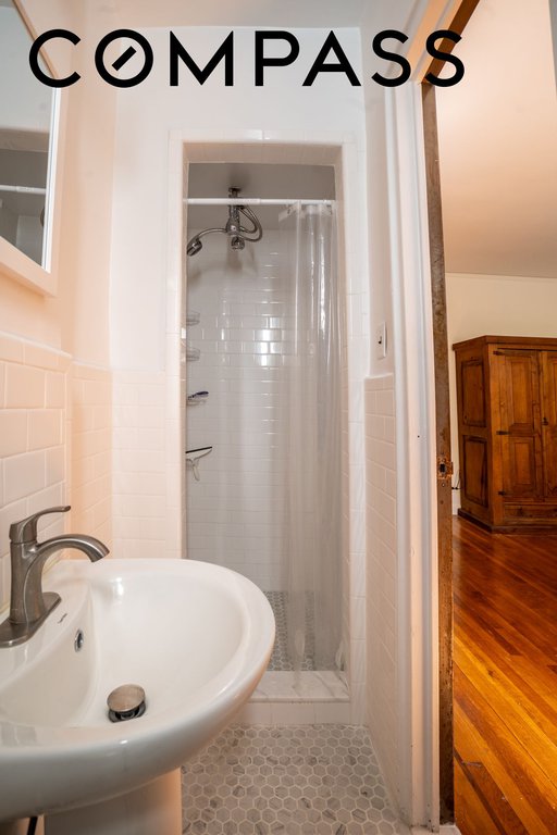 30 Bogardus Place, Unit 2C photo 10