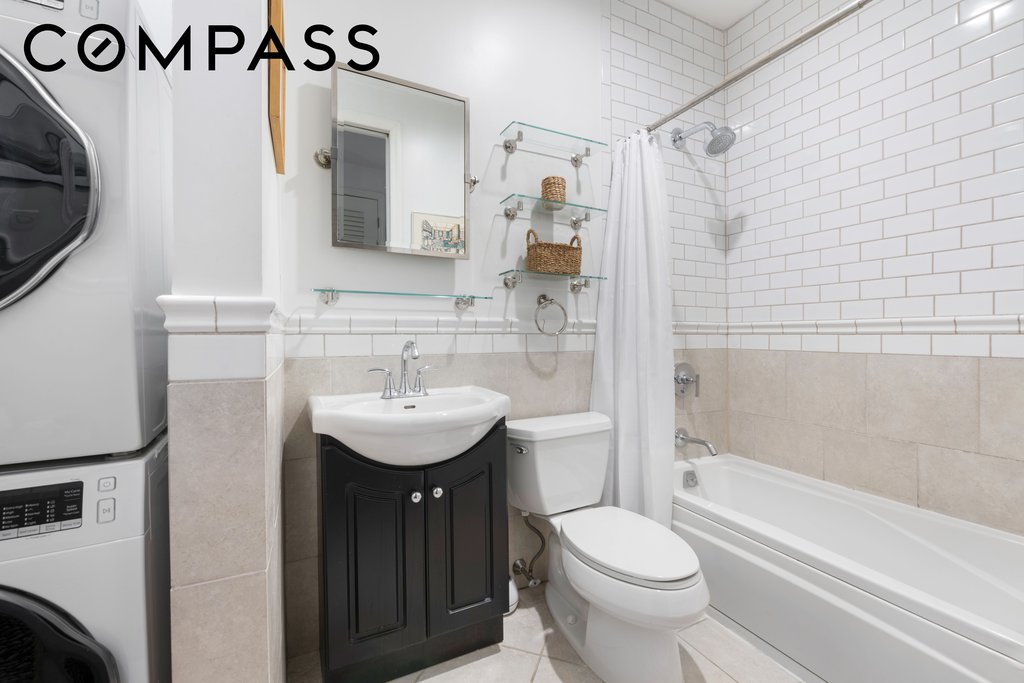 121 West 131st Street, Unit 2 photo 12