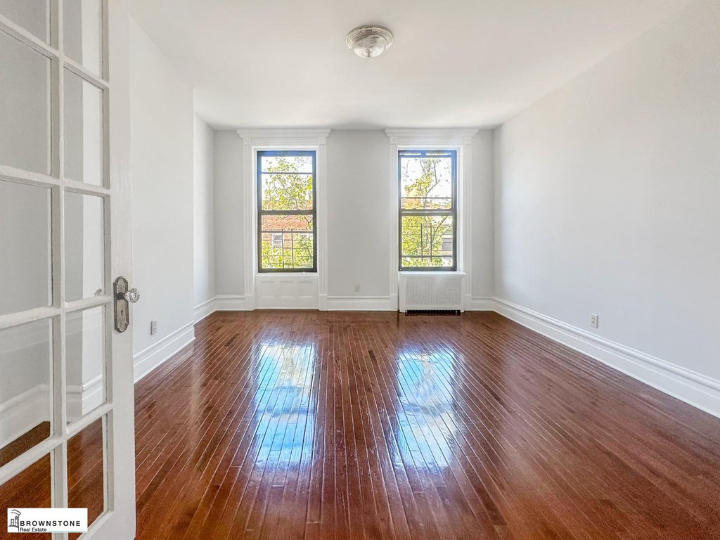 507 Henry Street, Unit 4R photo 3