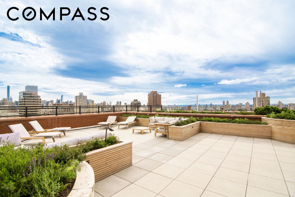 200 East 94th Street, Unit 2915 photo 20