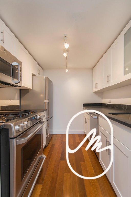 290 Third Avenue, Unit 2C photo 3
