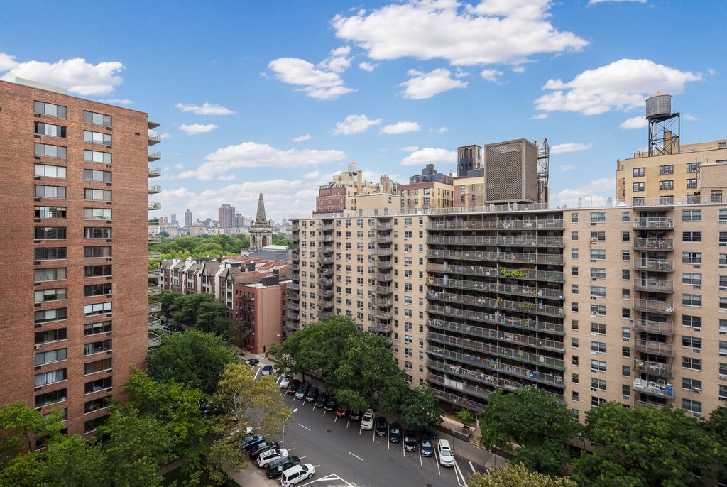 382 Central Park West, Unit 20W