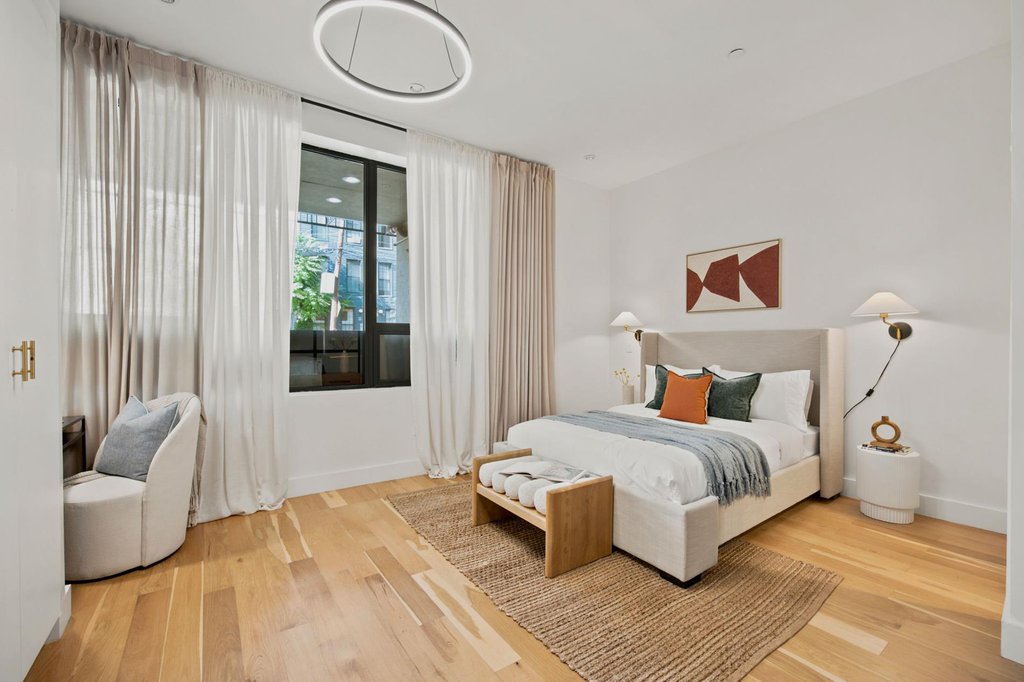 5-12 51st Avenue, Unit 1 photo 8