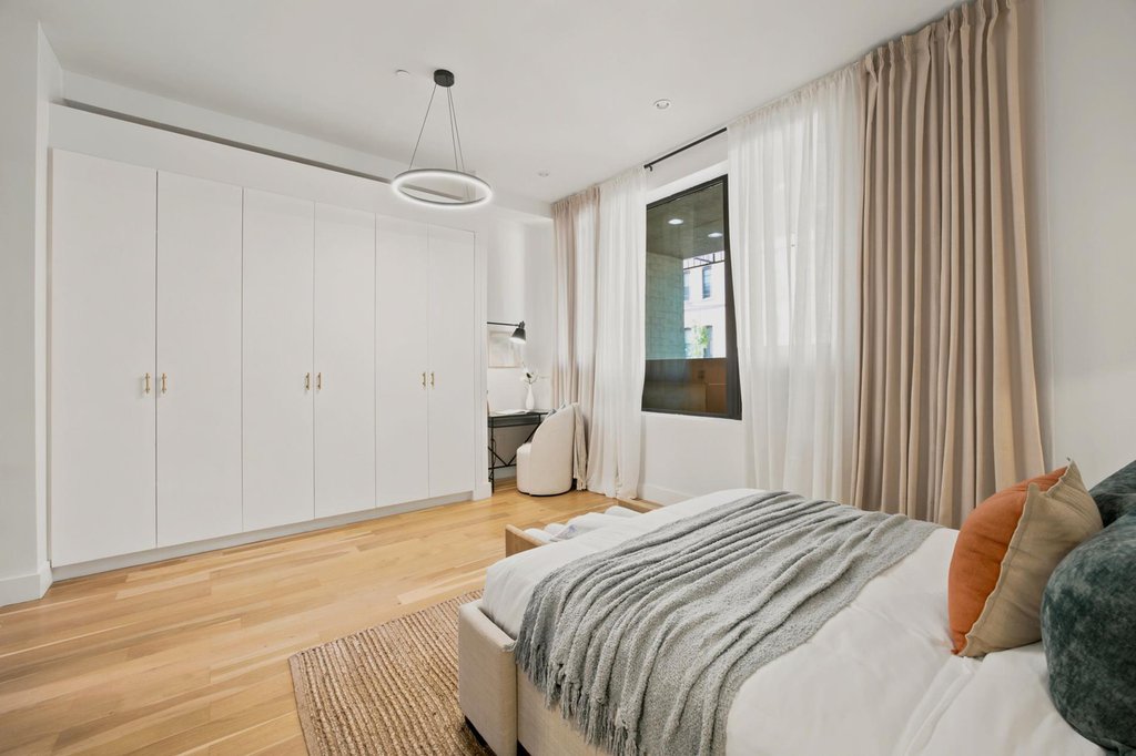 5-12 51st Avenue, Unit 1 photo 12