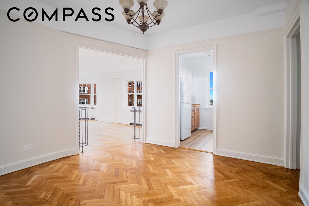140 Cabrini Boulevard, Unit 53 photo 6