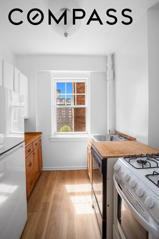 140 Cabrini Boulevard, Unit 53 photo 9