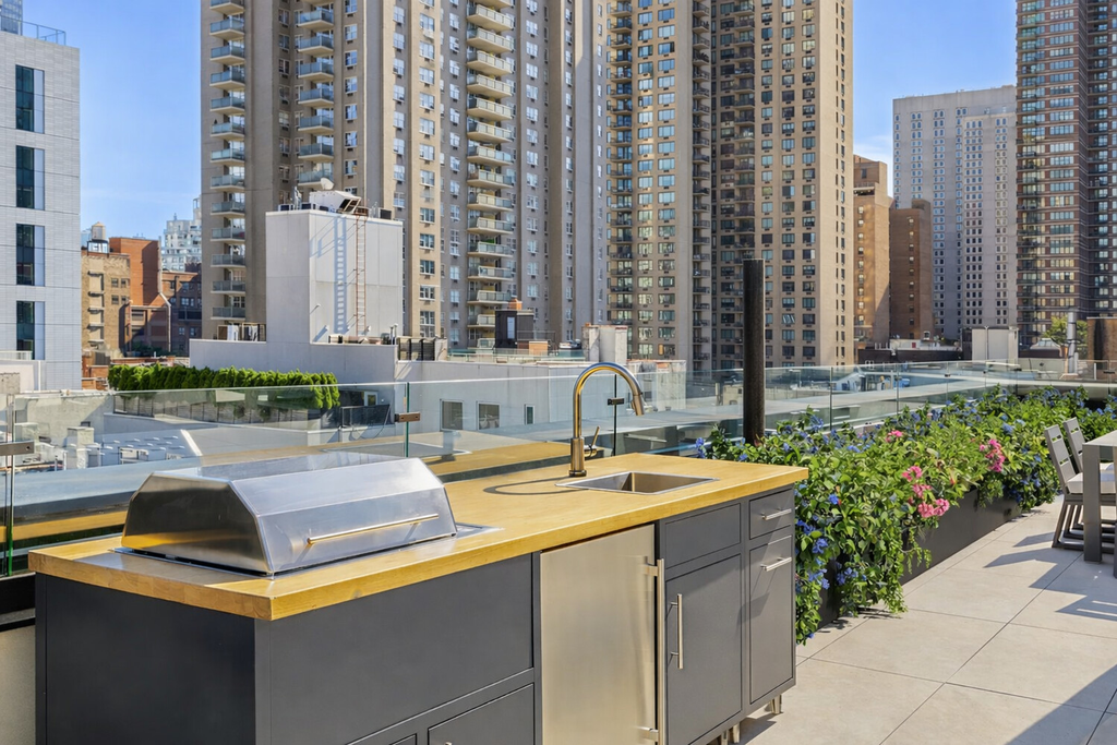 420 East 75th Street, Unit PH photo 15