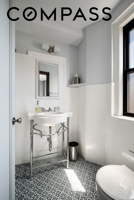 457 West 57th Street, Unit 1102 photo 6