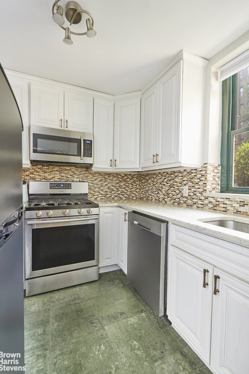78-11 35th Avenue, Unit 1G photo 6