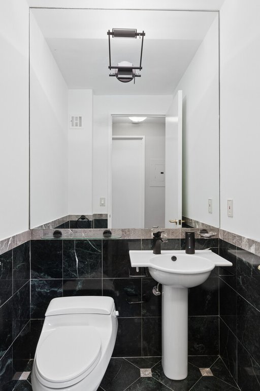 250 East 54th Street, Unit 21D photo 6