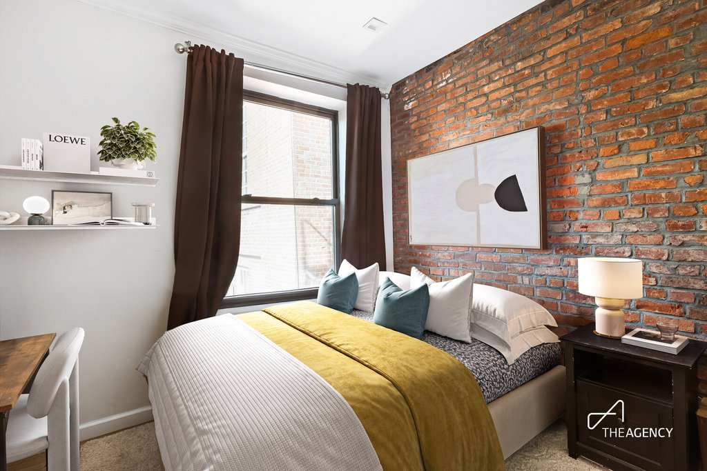 306 East 15th Street, Unit 4R photo 3