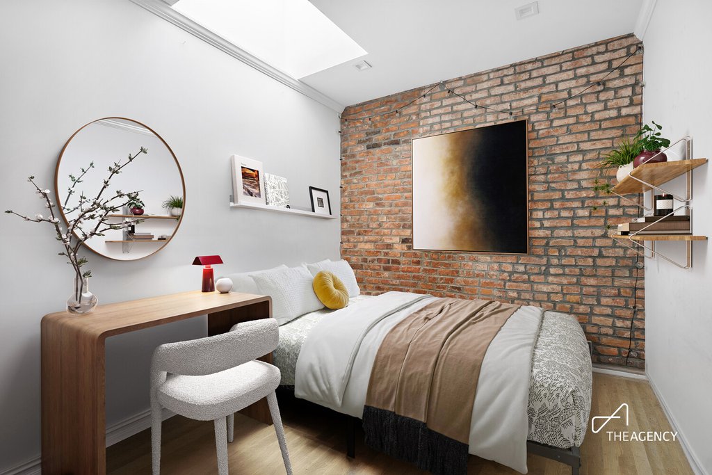 306 East 15th Street, Unit 4R photo 4