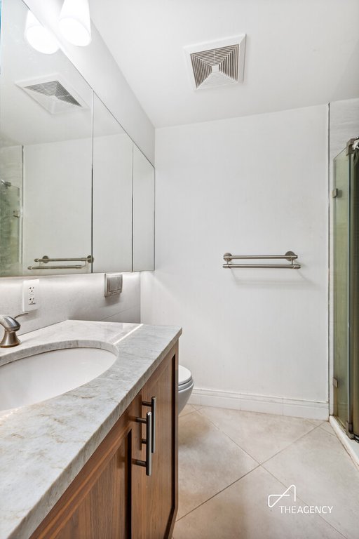 306 East 15th Street, Unit 4R photo 5