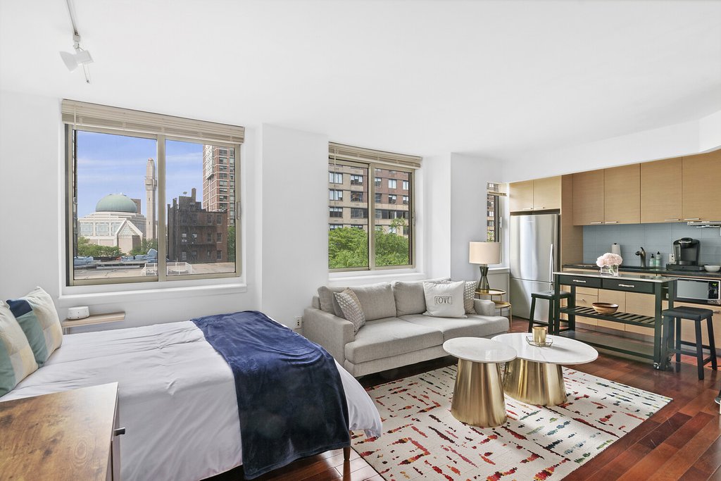 206 East 95th Street, Unit 4D