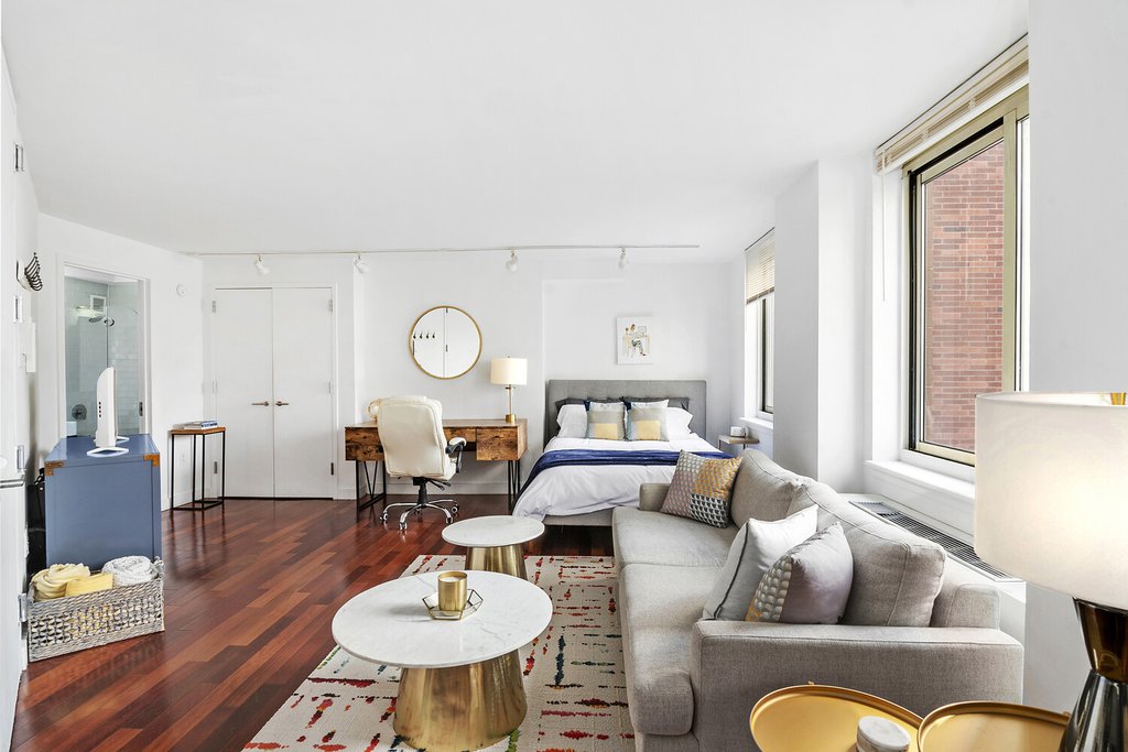 206 East 95th Street, Unit 4D photo 2