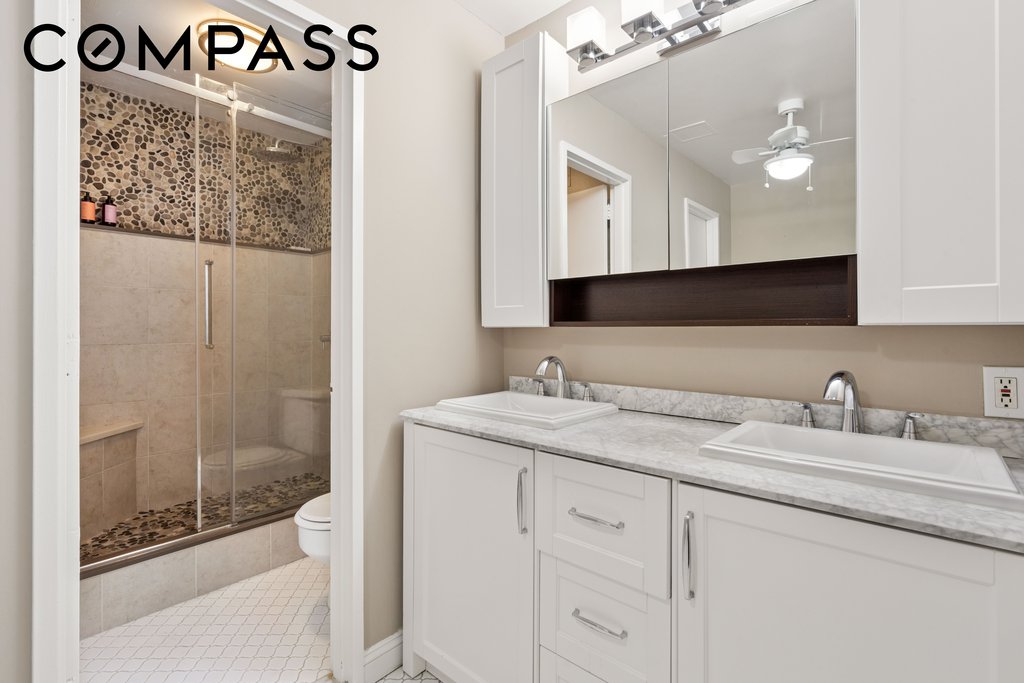 310 East 46th Street, Unit 4L photo 7