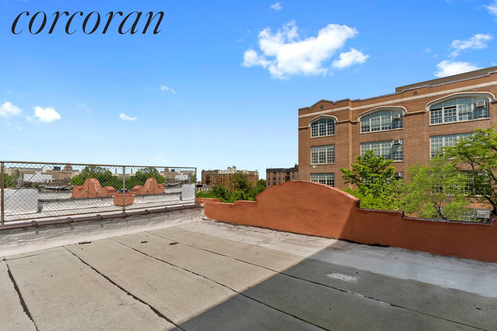 1018 New York Avenue – For Sale photo 5