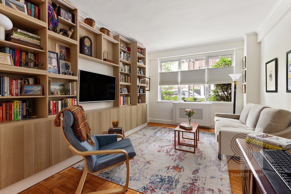 12 Beekman Place, Unit 1CD photo 8