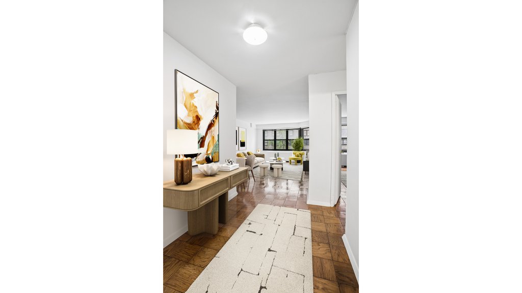 220 East 57th Street, Unit 4H photo 2