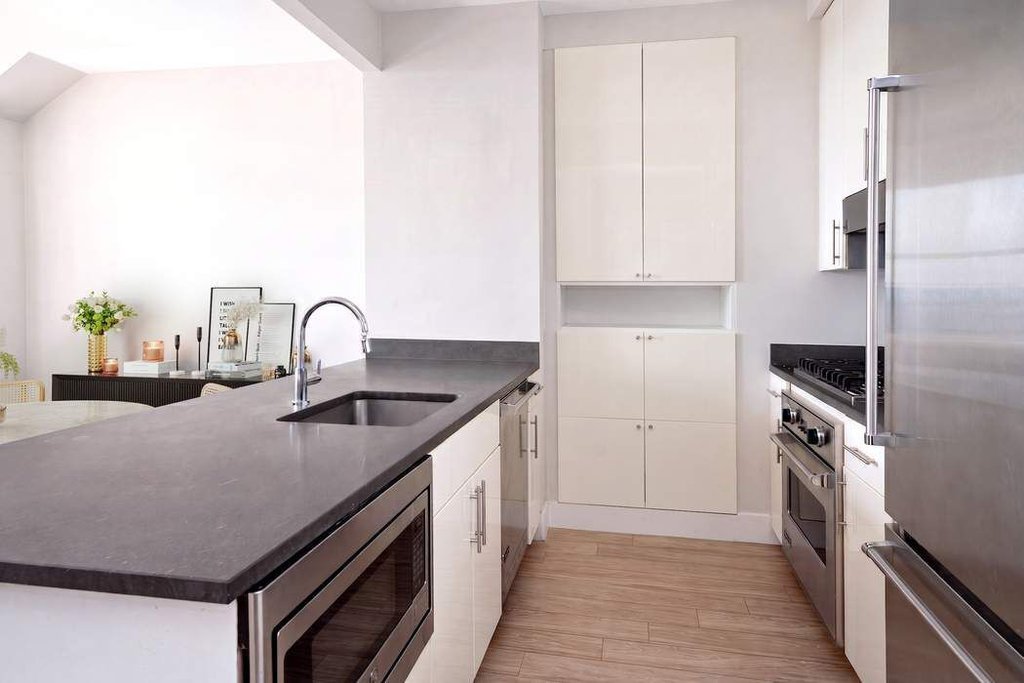 1 Hanson place, Unit 24E photo 3