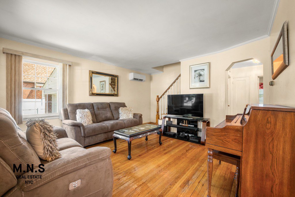 106-25 215th Street – For Sale photo 7