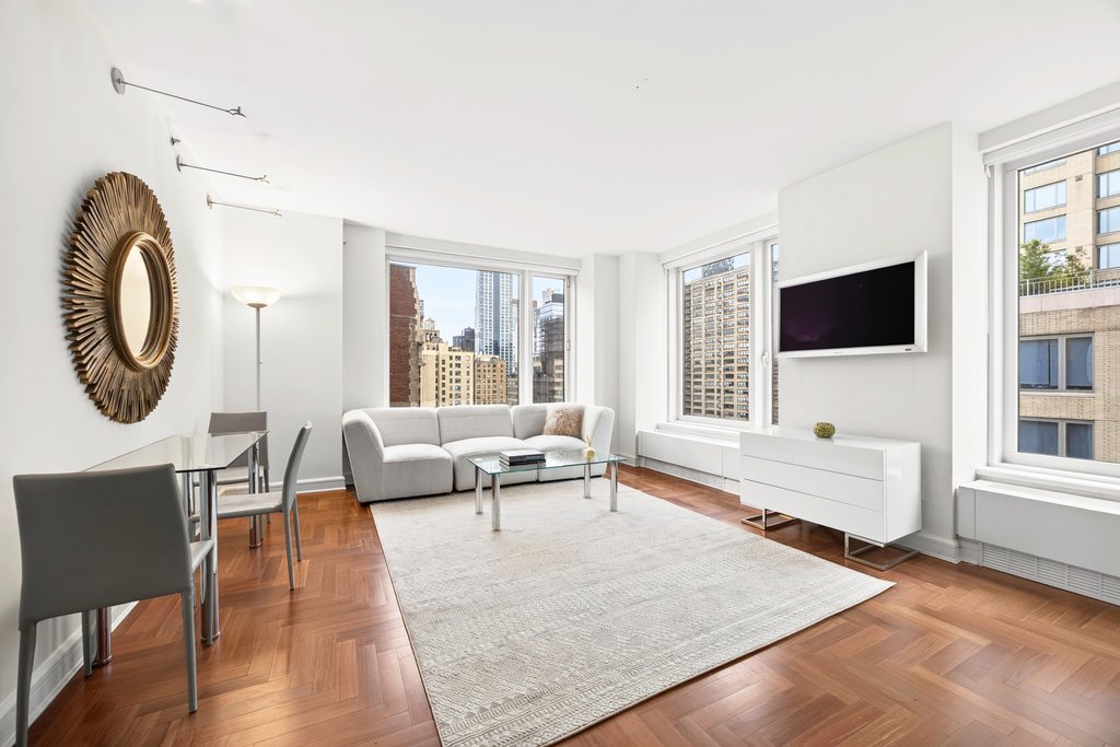 240 Riverside Boulevard, Unit 14F