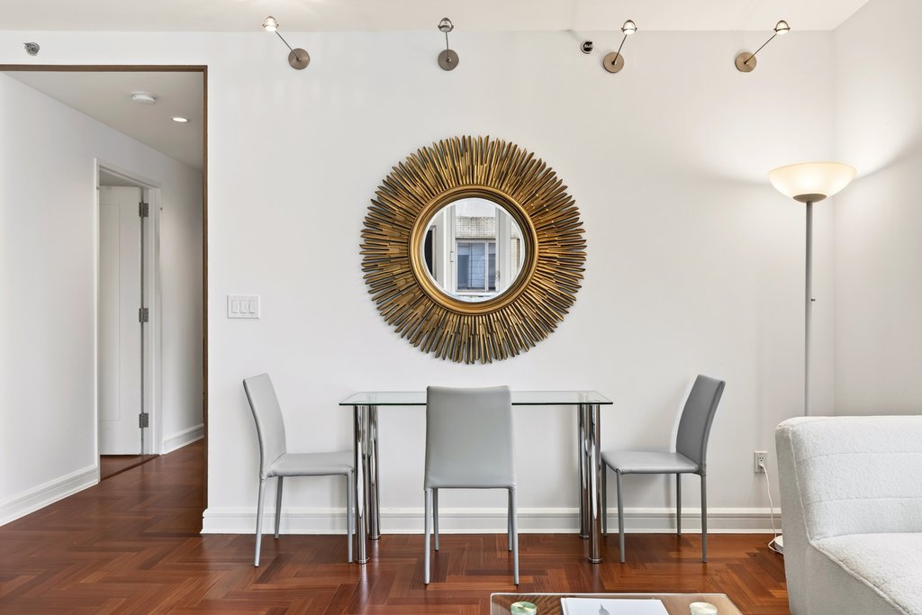 240 Riverside Boulevard, Unit 14F photo 2