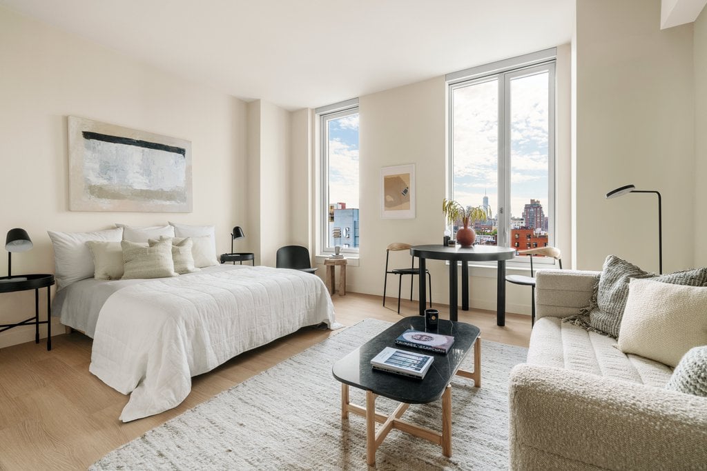 280 West 24th Street, Unit 5G
