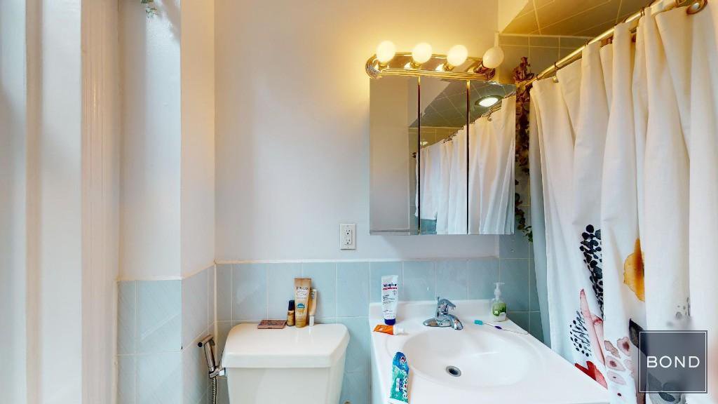794 Lexington Avenue, Unit 3R photo 5