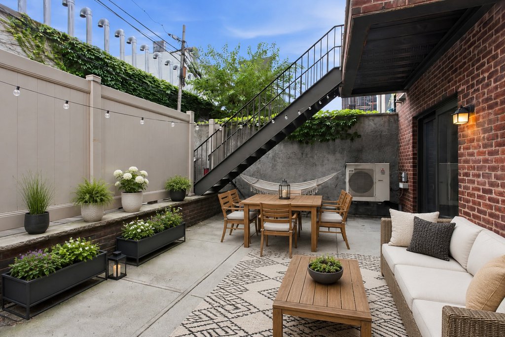 36 Conselyea Street, Unit 1B