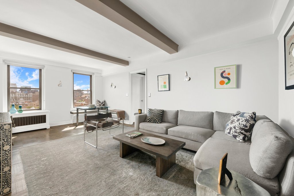 136 Waverly Place, Unit 14E