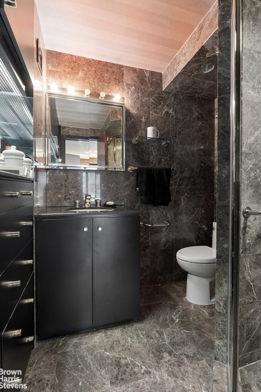 60 Sutton Place South, Unit 8JN photo 11