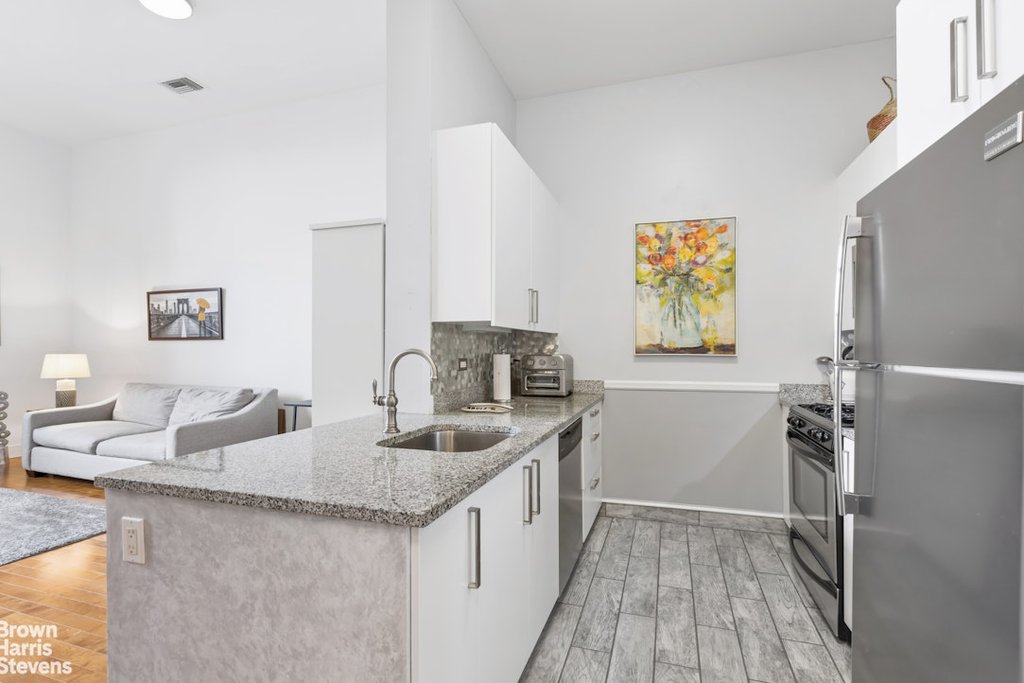 220 West 148th Street, Unit 3N photo 6