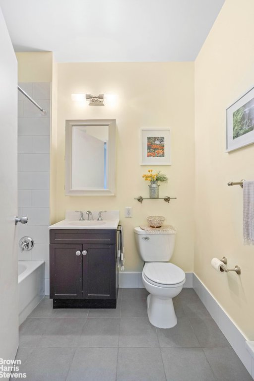 220 West 148th Street, Unit 3N photo 10