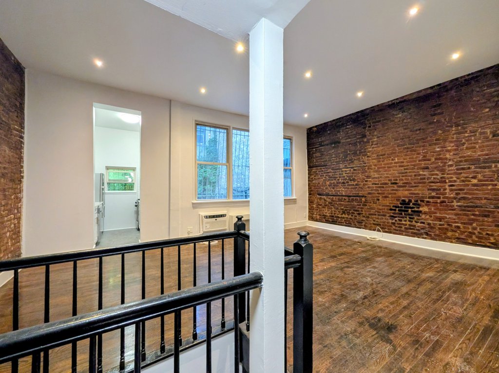 339 West 19th Street, Unit C