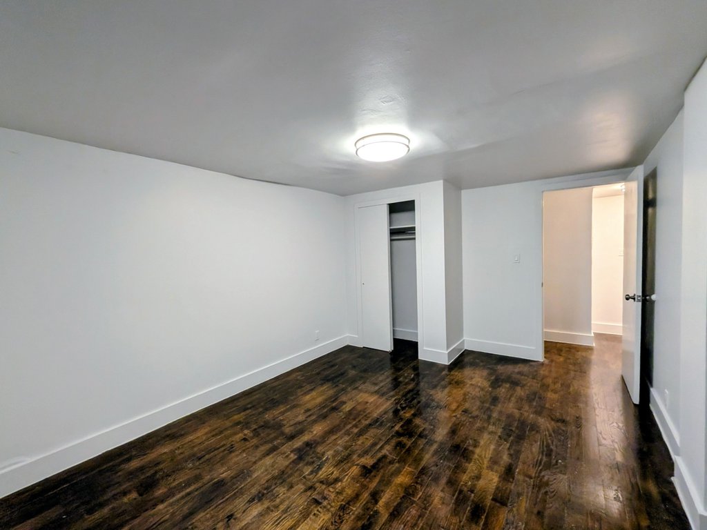 339 West 19th Street, Unit C photo 11