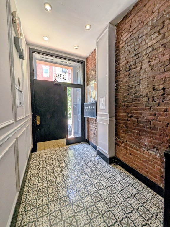 339 West 19th Street, Unit C photo 18